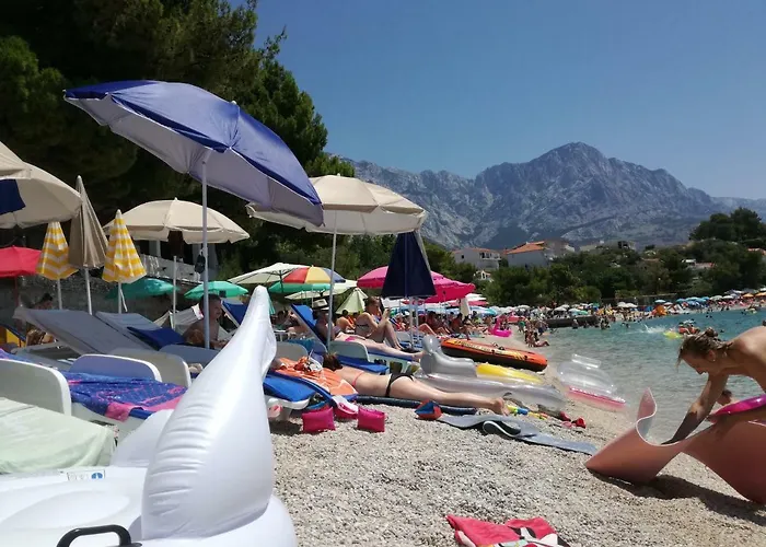 アパート Izabela