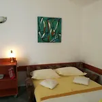 Apartmani Izabela * Baška Voda