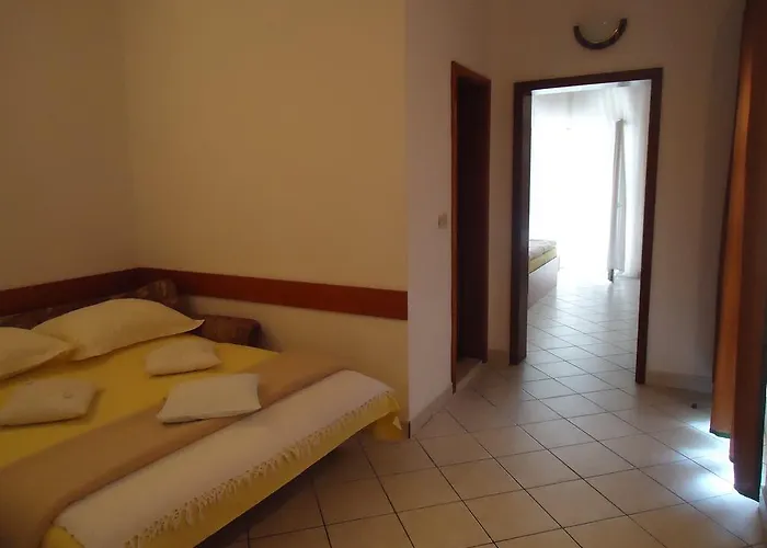 Izabela Apartamento *