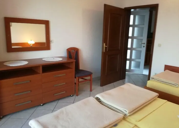 Izabela * Baška Voda