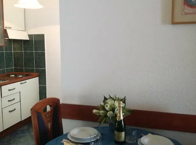 Izabela Apartamento *